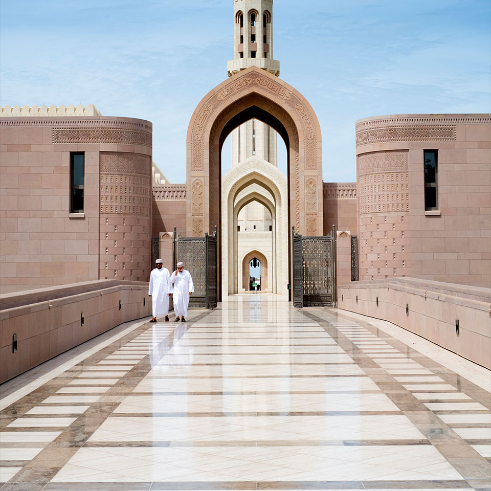 D5K9TH - Sultan Qaboos Grand Mosque in Muscat Oman Middle East 